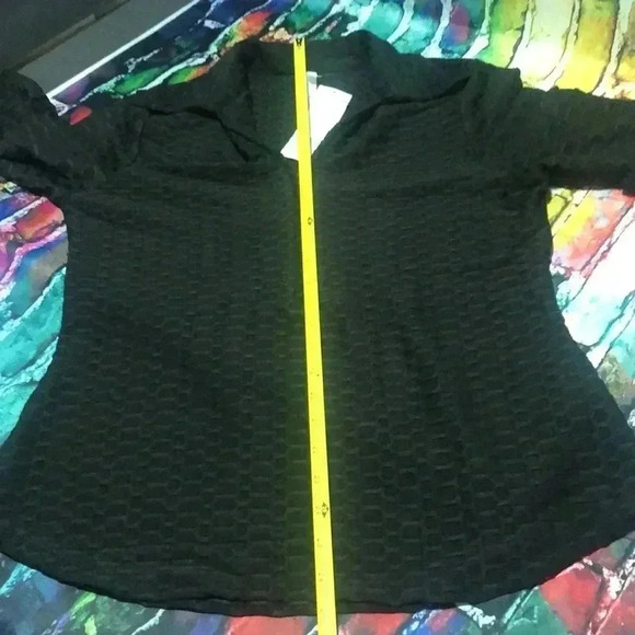 NYC petite large 1/2 zip top black with waffle texture - Picture 11 of 12